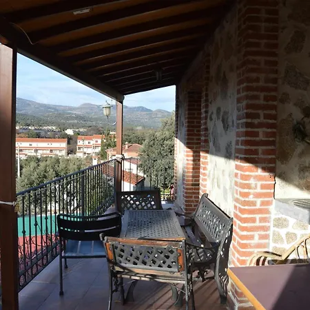 Holiday home Rural En Navaluenga