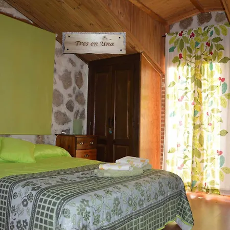 Holiday home Rural En Navaluenga