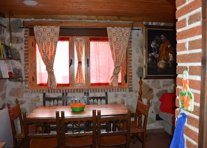 Rural En 펜션 나발루엔가